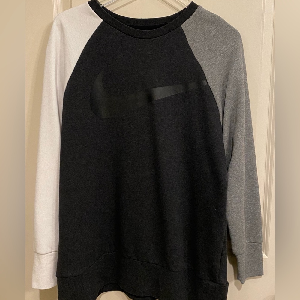 Oversized Nike Sweatshirt NWOT - Picture 5 of 5